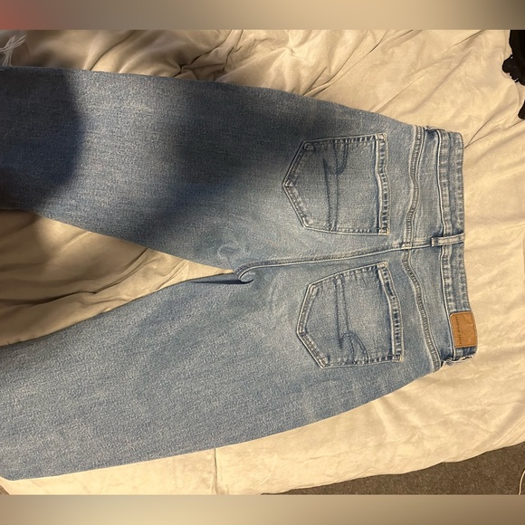 American eagle mom Jean - Picture 2 of 3